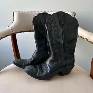 Ariat black leather short cowboy boots